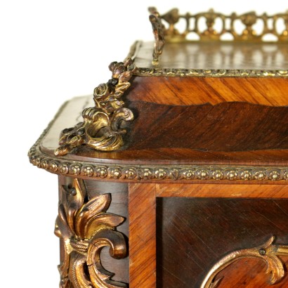 Particolare Scrittoio con alzata Alph Giroux