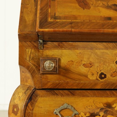 di mano in mano, ribalta in stile olandese, ribalta olandese, ribalta con cassetti, ribalta con vano, ribalta intarsiata, ribalta decorata, ribalta 900, ribalta antica, ribalta antiquariato, ribalta di antiquariato