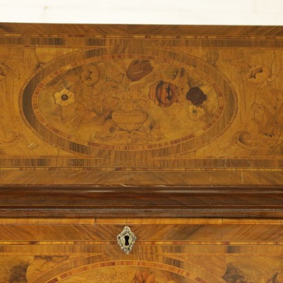 di mano in mano, ribalta in stile olandese, ribalta olandese, ribalta con cassetti, ribalta con vano, ribalta intarsiata, ribalta decorata, ribalta 900, ribalta antica, ribalta antiquariato, ribalta di antiquariato