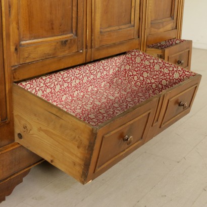 Kleiderschrank Umbertino - insbesondere