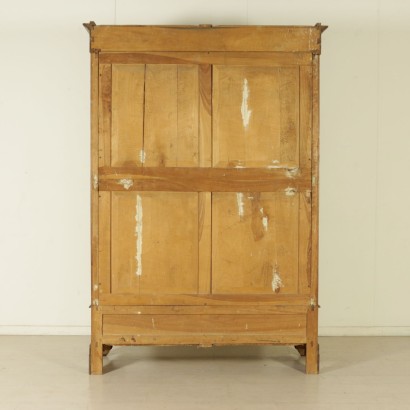 Kleiderschrank mit zwei türen