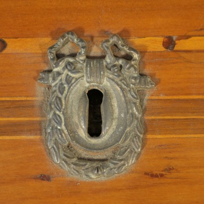 Particular Prominence Neoclassical