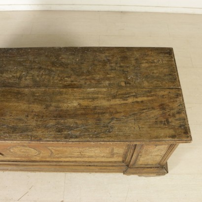 Particular Chest lastronata