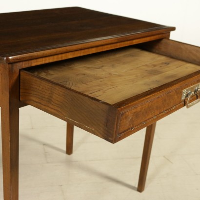 di mano in mano, piccolo scrittoio, piccolo scrittoio antico, piccolo scrittoio antiquariato, piccolo scrittoio primi 900, piccolo scrittoio legno, antiquariato, antichità, piccolo scrittoio liberty, liberty, arredamento liberty