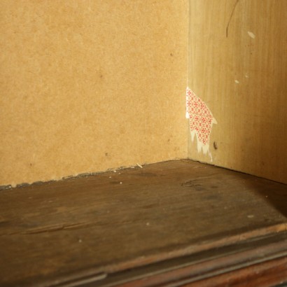 Grande credenza a due corpi - particolare