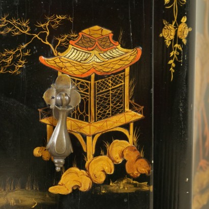 di mano in mano, comò chinoiserie, mobile chinoiserie, comò antico, comò antiquariato, comò di antiquariato, comò laccato, comò 900, comò inizio 900