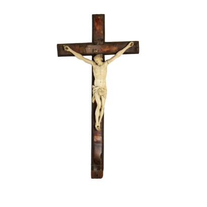 Christ en ivoire