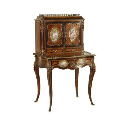 Schreibtisch mit einem hub Alph Giroux