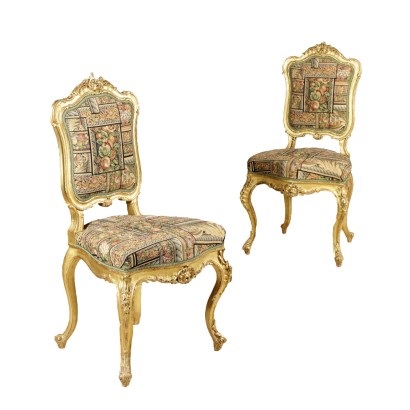 Coppia di sedie dorate