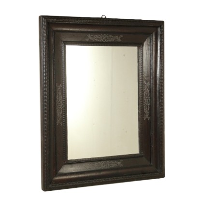 Cornice guilloche