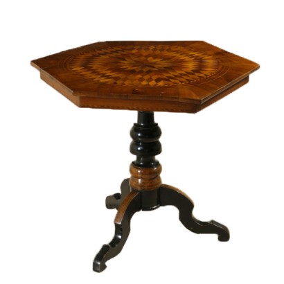 Mesa de café hexagonal con incrustaciones de
