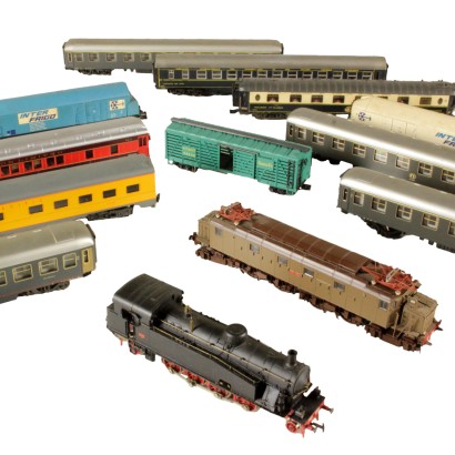 {* $ 0 $ *}, tren rivarossi, tren rivarossi, locomotora rivarossi, locomotora rivarossi, tren antiguo, tren de los 70, tren de los 80, tren rivarossi antiguo, modelado antiguo, modelo antiguo, modelo de tren