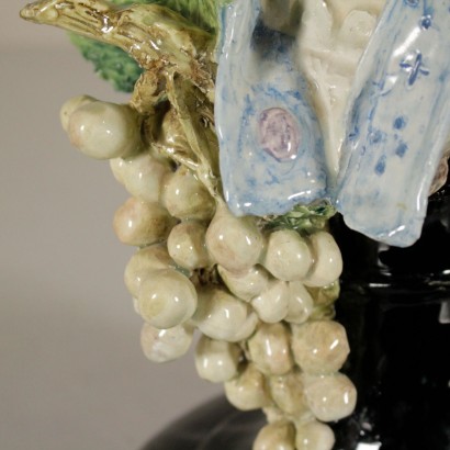 Pair of female busts - especially