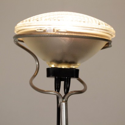 di mano in mano, lampada toio, toio castiglioni, fratelli castiglioni, toio flos, produzione flos, flos castiglioni, flos fratelli castiglioni, lampada di design, illuminazione toio, illuminazione di design, achille castiglioni, pier giacomo castiglioni, lampada anni 70, lampada anni 80, illuminazione anni 80, lampada anni 80