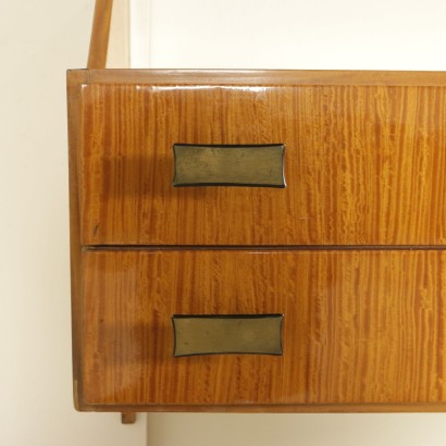 {* $ 0 $ *}, toilette années 50-60, toilette années 50, toilette années 60, toilette miroir, toilette miroir années 60, toilette miroir années 50, toilette décorée, dessus en verre, toilette dessus en verre