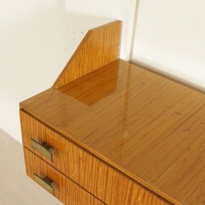 {* $ 0 $ *}, toilette années 50-60, toilette années 50, toilette années 60, toilette miroir, toilette miroir années 60, toilette miroir années 50, toilette décorée, dessus en verre, toilette dessus en verre
