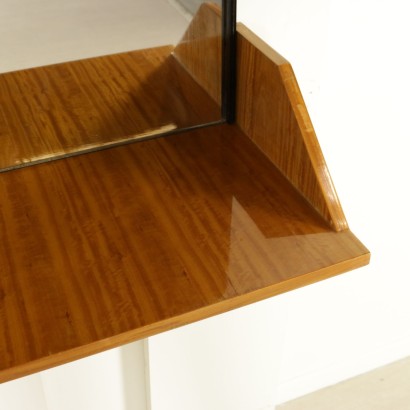 {* $ 0 $ *}, toilette années 50-60, toilette années 50, toilette années 60, toilette miroir, toilette miroir années 60, toilette miroir années 50, toilette décorée, dessus en verre, toilette dessus en verre