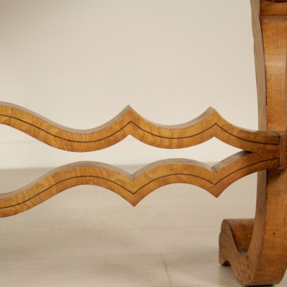 Escritorio De Estilo Biedermeier Con Incrustaciones De