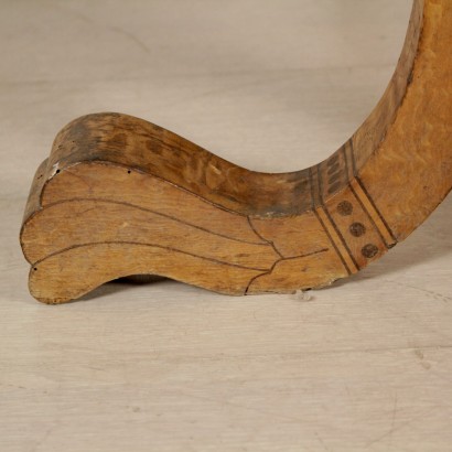 Escritorio De Estilo Biedermeier Con Incrustaciones De
