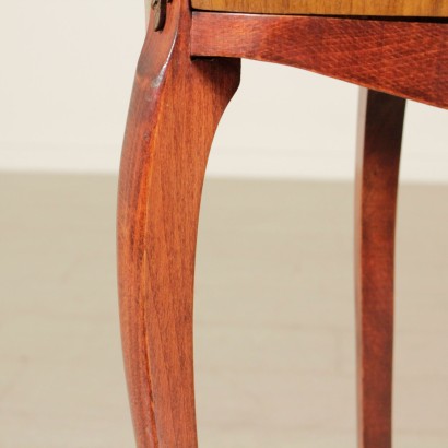 di mano in mano, tavolino a fagiolo, tavolino antico, tavolino antiquariato, tavolino 900, tavolino 900, tavolino metà 900