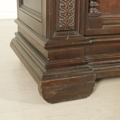 di mano in mano, stipo in stile neorinascimento, stipo antico, stipo antiquariato, stipo di antiquariato, stipo intagliato, stipo 900, stipo metà 900, stipo in noce