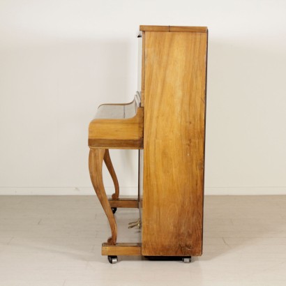 pianoforte verticale, pianoforte antico, pianoforte antiquariato, pianoforte di antiquariato, pianoforte Grotrian-Steinweg, Grotrian-Steinweg, produzione Grotrian-Steinweg, pianoforte 900, pianoforte del 900