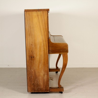 pianoforte verticale, pianoforte antico, pianoforte antiquariato, pianoforte di antiquariato, pianoforte Grotrian-Steinweg, Grotrian-Steinweg, produzione Grotrian-Steinweg, pianoforte 900, pianoforte del 900