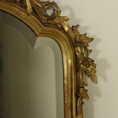Specchiera dorata-particolare