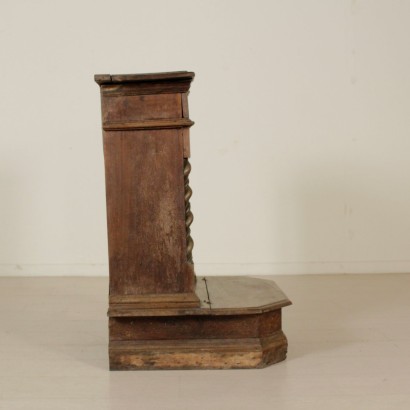 Inginocchiatoio con cassetti