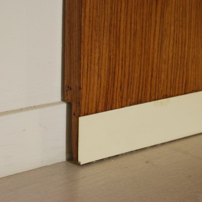 modernariato, modernariato di design, credenza, credenza modernariato, credenza di modernariato, credenza italiana, credenza vintage, credenza anni '60, credenza design anni 60