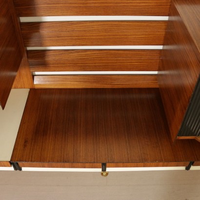 modernariato, modernariato di design, credenza, credenza modernariato, credenza di modernariato, credenza italiana, credenza vintage, credenza anni '60, credenza design anni 60