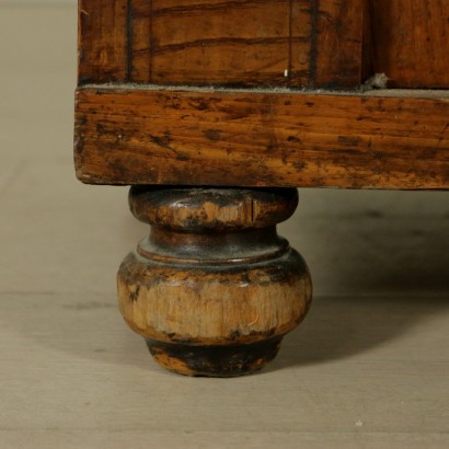 Armadio Biedermeier-particolare