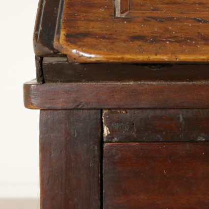 antiquariato, tavolino, antiquariato tavolini, tavolino antico, tavolino antico italiano, tavolino di antiquariato, tavolino neoclassica, tavolino del 900