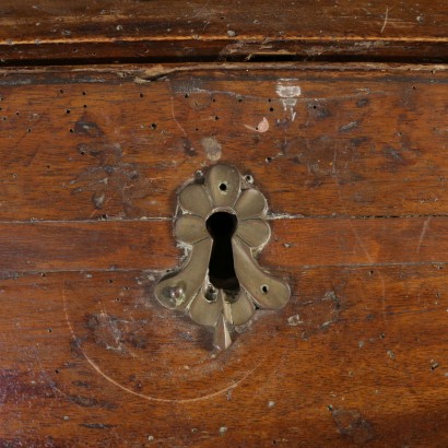 antiquariato, tavolino, antiquariato tavolini, tavolino antico, tavolino antico italiano, tavolino di antiquariato, tavolino neoclassica, tavolino del 900