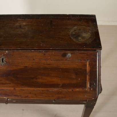 antiquariato, tavolino, antiquariato tavolini, tavolino antico, tavolino antico italiano, tavolino di antiquariato, tavolino neoclassica, tavolino del 900