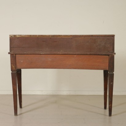 antiquariato, tavolino, antiquariato tavolini, tavolino antico, tavolino antico italiano, tavolino di antiquariato, tavolino neoclassica, tavolino del 900