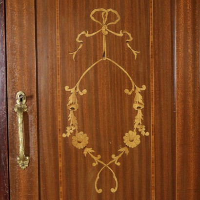 antiquariato, armadio, antiquariato armadio, armadio antico, armadio antico italiano, armadio di antiquariato, armadio neoclassica, armadio del 900