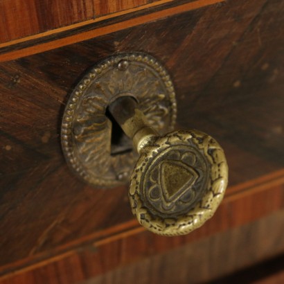 Comò Neoclassico-particolare