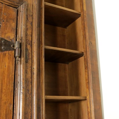 Boiserie carved-detail