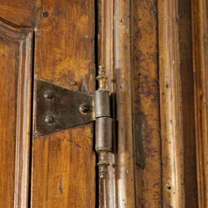 Boiserie carved-detail