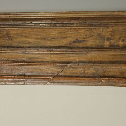 Boiserie carved-detail