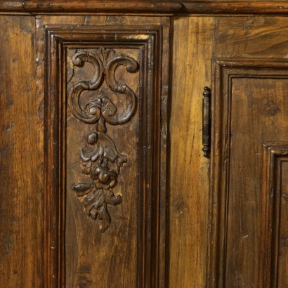 Boiserie carved-detail
