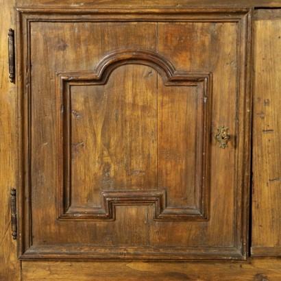 Boiserie carved-detail