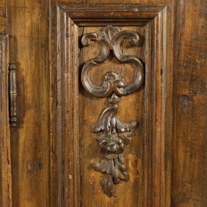Boiserie carved-detail