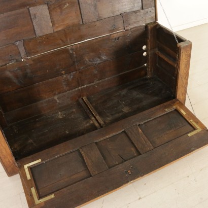 Cassapanca apribile sul fronte-particolare