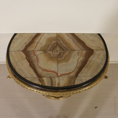 Console, Néoclassique-particulier