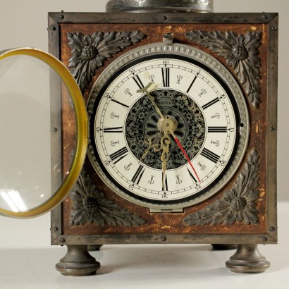 Orologio da tavolo-particolare