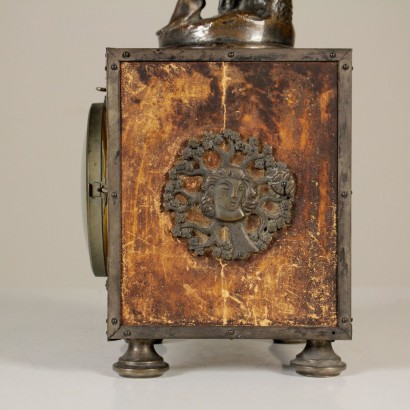 Orologio da tavolo-particolare