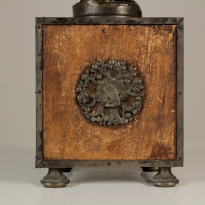 Orologio da tavolo-particolare