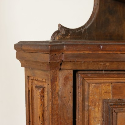 Antiquitäten, Eckschrank, antike Eckschränke, antiker Eckschrank, alter italienischer Eckschrank, antiker Eckschrank, neoklassizistischer Eckschrank, 19. Jahrhundert Eckschrank